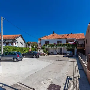  Apartment Kelava Croatia